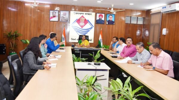 आईआईएम ने प्रस्तुत की चारधाम यात्रा पर स्टडी रिपोर्ट, सीएस ने चारधाम की Carrying Capacity की रिपोर्ट पर की समीक्षा, सुगम सुरक्षित यात्रा का एक्शन प्लान बनाने के दिए निर्देश