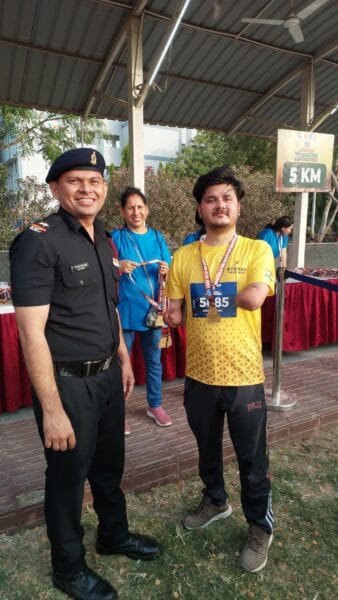 5 किमी Soldierathon मैराथन में छाए अक्षित रावत, नहीं हैं दोनों हाथ…फिर भी कर दिखाया