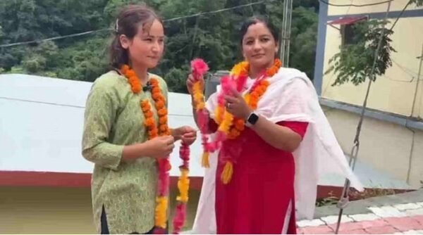 उत्तराखंड पंचायत चुनाव : बीटेक पास 22 साल की साक्षी बनीं प्रधान, कई सीटों पर रोचक मुकाबले