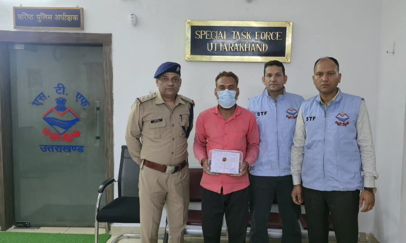 एसटीएफ की बड़ी कार्रवाई,25 लाख रुपये की साइबर धोखाधड़ी के मामले में अंतरराज्यीय साइबर गिरोह के मुख्य सदस्य को किया गिरफ्तार।