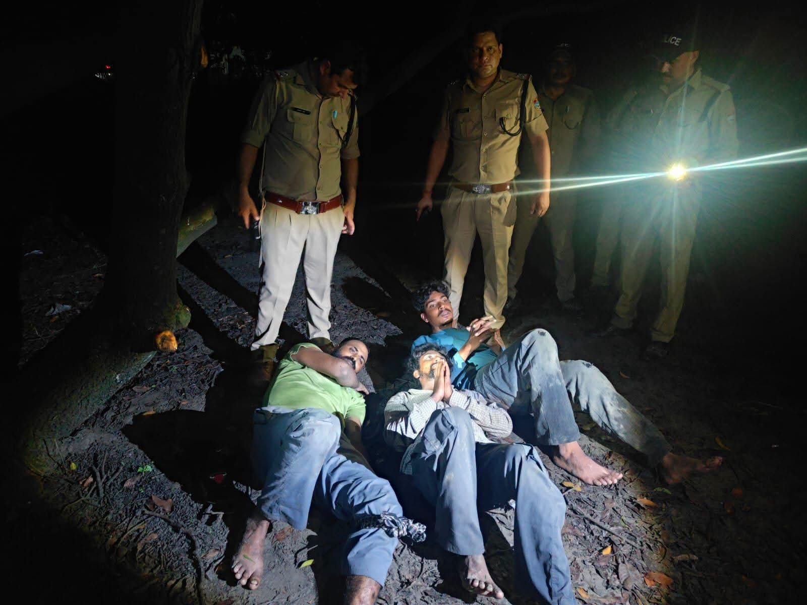 रुद्रपुर गैंगरेप मामले में पुलिस को मिली बड़ी सफलता,फरार चल रहे तीनों आरोपियों को पुलिस ने मुठभेड़ के बाद किया गिरफ्तार।