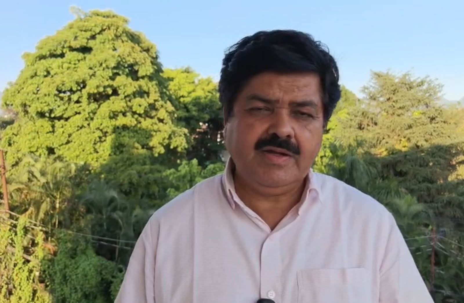 उत्तराखंड की बेटी होने के नाते हमदर्दी है,लेकिन मंत्री बेचारी नहीं,210 करोड़ और मिड-डे मील के आरोपों पर स्पष्टीकरण जरूरी।